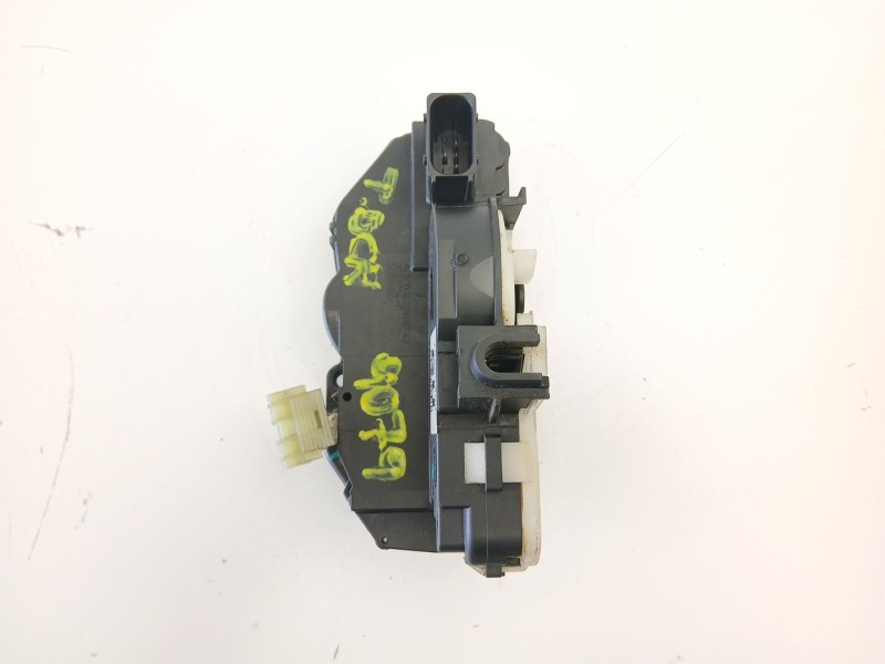 Recambio de cerradura puerta trasera derecha para chevrolet orlando (j309) 2.0 d referencia OEM IAM 13503808  