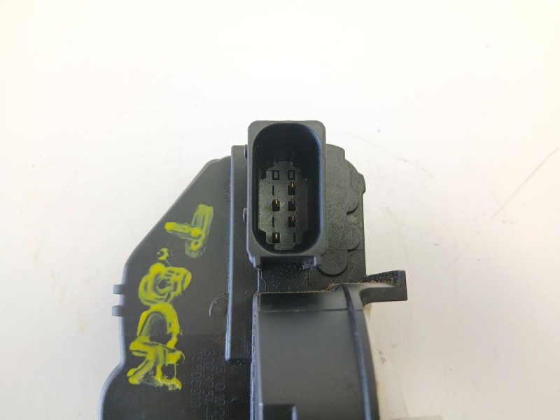 Recambio de cerradura puerta trasera derecha para chevrolet orlando (j309) 2.0 d referencia OEM IAM 13503808  