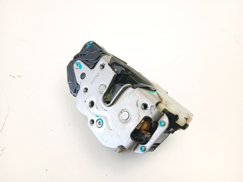 Recambio de cerradura puerta delantera izquierda para chevrolet orlando (j309) 2.0 d referencia OEM IAM 13503801  