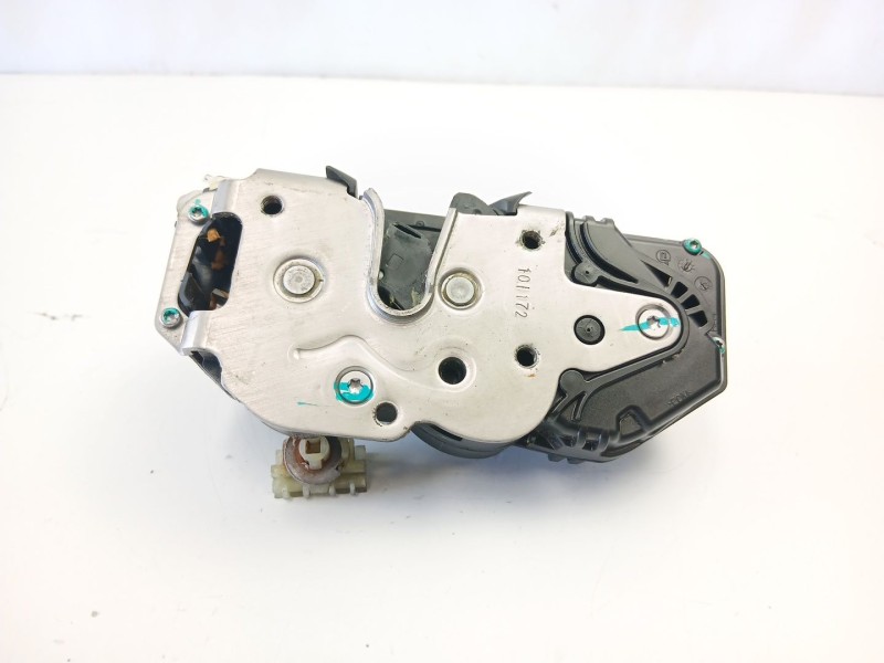 Recambio de cerradura puerta delantera derecha para chevrolet orlando (j309) 2.0 d referencia OEM IAM 13503802  