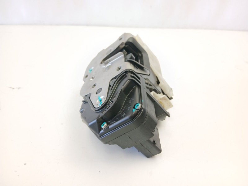 Recambio de cerradura puerta delantera derecha para chevrolet orlando (j309) 2.0 d referencia OEM IAM 13503802  