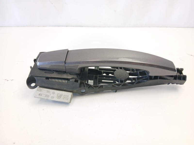 Recambio de manilla trasera izquierda para chevrolet orlando (j309) 2.0 d referencia OEM IAM 13505890  