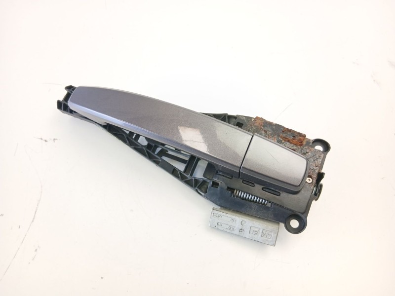 Recambio de manilla trasera derecha para chevrolet orlando (j309) 2.0 d referencia OEM IAM 13505889  