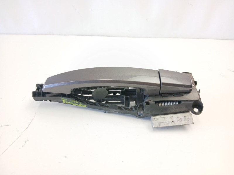 Recambio de manilla trasera derecha para chevrolet orlando (j309) 2.0 d referencia OEM IAM 13505889  