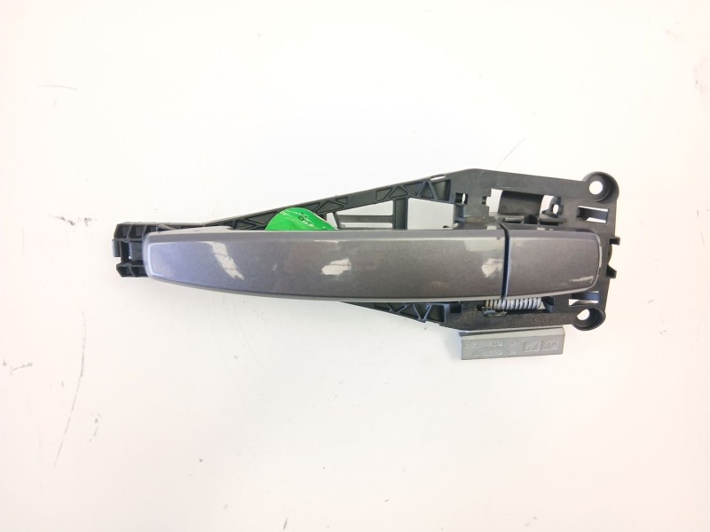 Recambio de manilla delantera derecha para chevrolet orlando (j309) 2.0 d referencia OEM IAM 13505889  