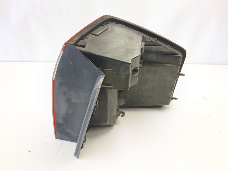 Recambio de piloto trasero izquierdo para chevrolet orlando (j309) 2.0 d referencia OEM IAM 95201617  