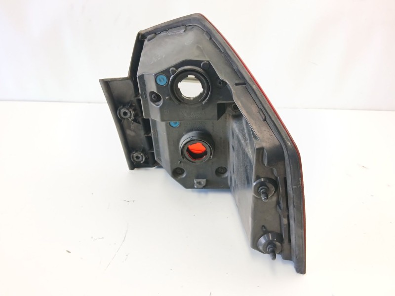 Recambio de piloto trasero izquierdo para chevrolet orlando (j309) 2.0 d referencia OEM IAM 95201617  