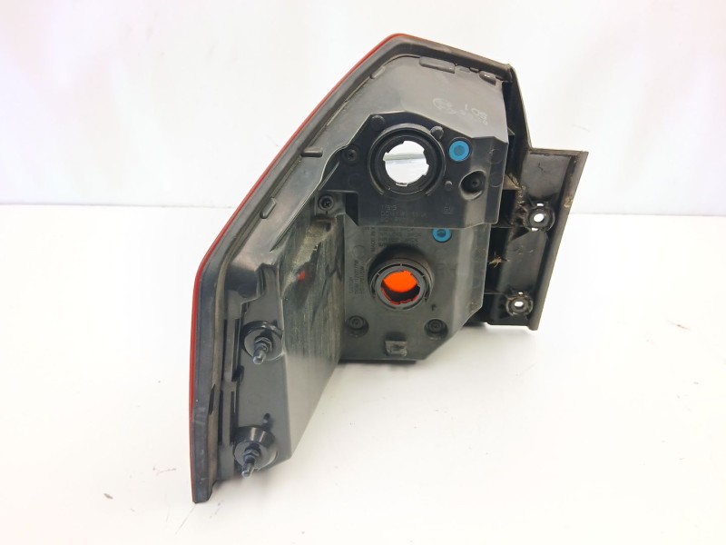 Recambio de piloto trasero derecho para chevrolet orlando (j309) 2.0 d referencia OEM IAM 95201618  