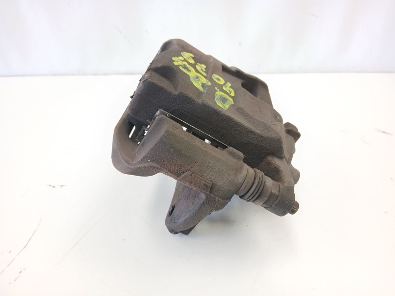 Recambio de pinza freno delantera derecha para chevrolet orlando (j309) 2.0 d referencia OEM IAM 13301227  