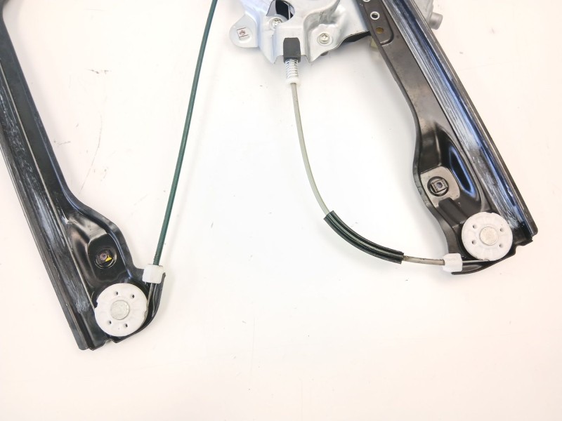 Recambio de elevalunas delantero derecho para chevrolet orlando (j309) 2.0 d referencia OEM IAM 95999479  