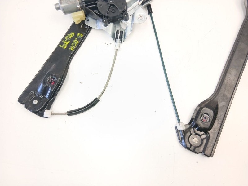 Recambio de elevalunas delantero derecho para chevrolet orlando (j309) 2.0 d referencia OEM IAM 95999479  
