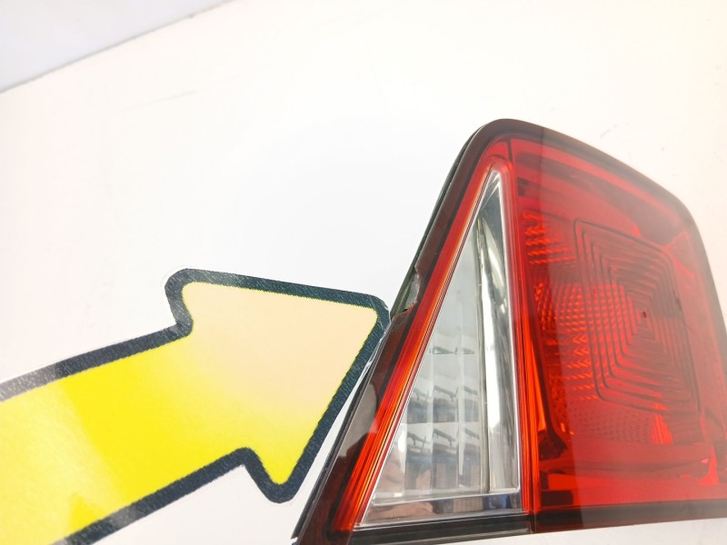 Recambio de piloto porton izquierdo para chevrolet orlando (j309) 2.0 d referencia OEM IAM 42334061  