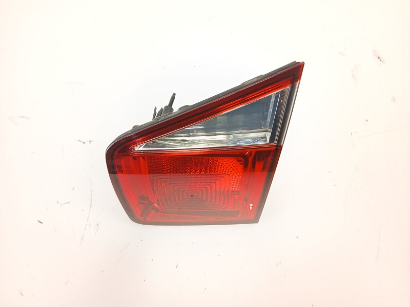 Recambio de piloto porton derecho para chevrolet orlando (j309) 2.0 d referencia OEM IAM 42334062  
