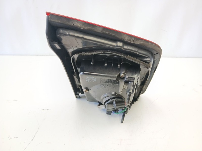 Recambio de piloto porton derecho para chevrolet orlando (j309) 2.0 d referencia OEM IAM 42334062  
