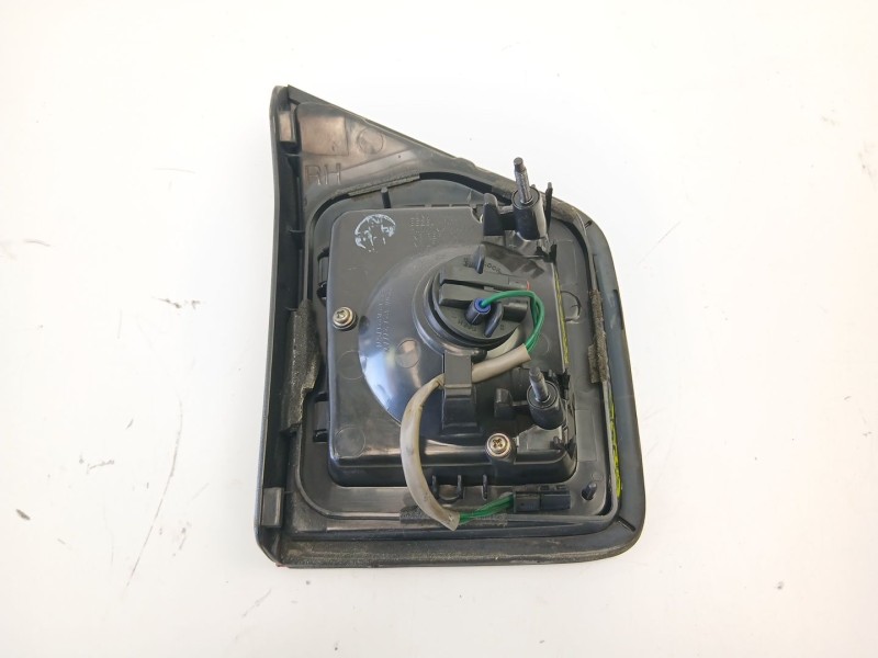 Recambio de piloto porton derecho para chevrolet orlando (j309) 2.0 d referencia OEM IAM 42334062  