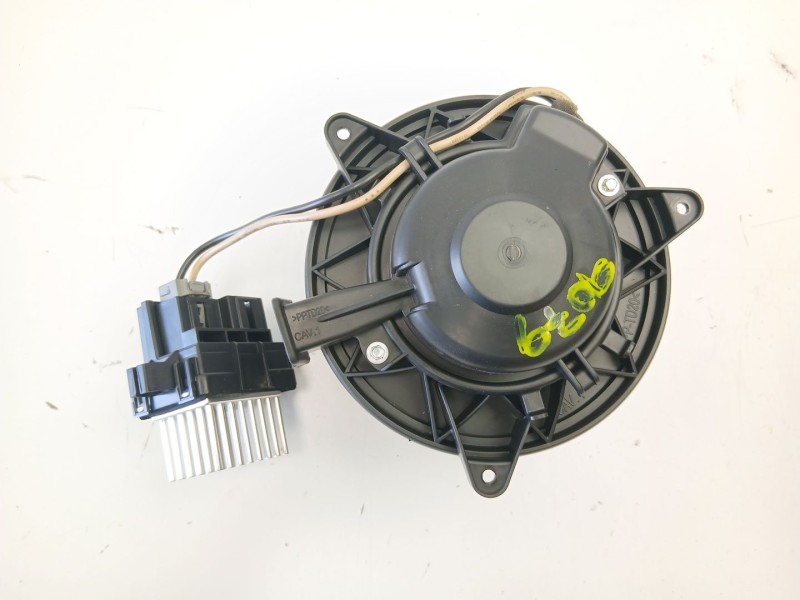 Recambio de motor calefaccion para chevrolet orlando (j309) 2.0 d referencia OEM IAM 13283815  