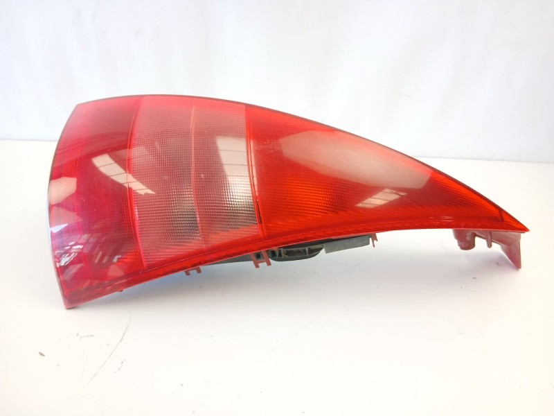 Recambio de piloto trasero derecho para citroën c3 i (fc_, fn_) 1.4 hdi referencia OEM IAM 6351Q3  