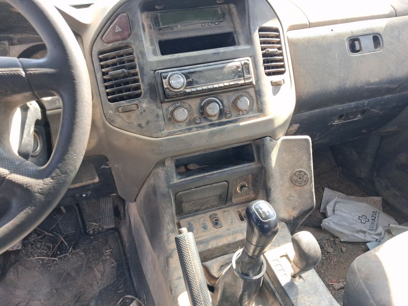 mitsubishi montero iii (v7_w, v6_w) del año 2000
