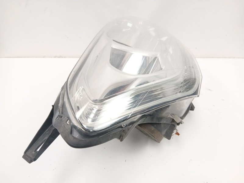 Recambio de faro derecho para citroën berlingo multispace (b9) 1.6 hdi 90 referencia OEM IAM 9682828180 89318041 