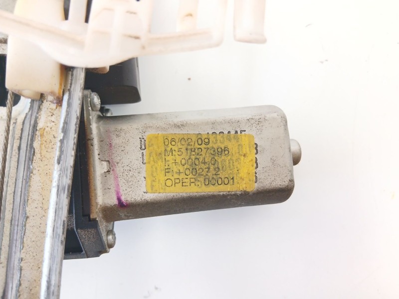 Recambio de elevalunas trasero izquierdo para fiat bravo ii (198_) 2.0 d multijet (198axn1b) referencia OEM IAM 51827396  