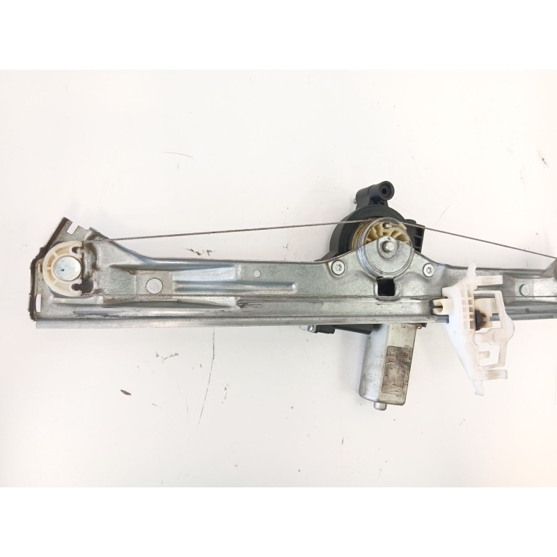 Recambio de elevalunas trasero derecho para fiat bravo ii (198_) 2.0 d multijet (198axn1b) referencia OEM IAM 51827395  