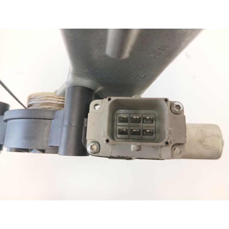 Recambio de elevalunas trasero derecho para fiat bravo ii (198_) 2.0 d multijet (198axn1b) referencia OEM IAM 51827395  