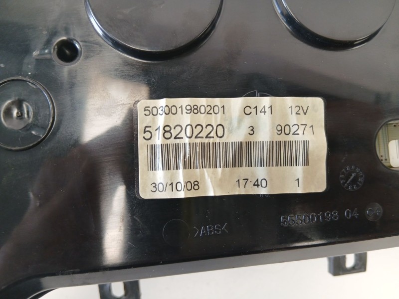Recambio de cuadro instrumentos para fiat bravo ii (198_) 2.0 d multijet (198axn1b) referencia OEM IAM 51820220  