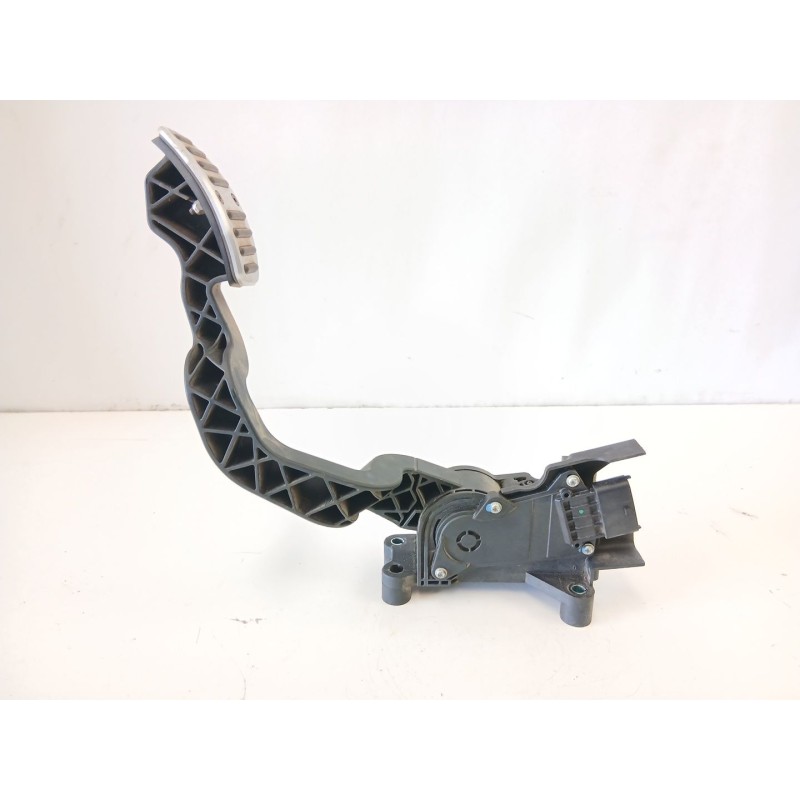 Recambio de potenciometro aceleracion para fiat bravo ii (198_) 2.0 d multijet (198axn1b) referencia OEM IAM 517856400  02807550
