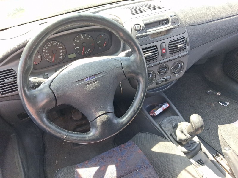 fiat bravo i (182_) del año 2000