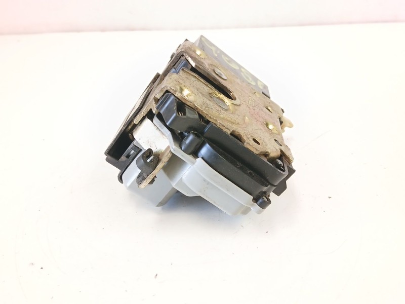 Recambio de cerradura puerta delantera derecha para peugeot 307 (3a/c) 2.0 hdi 90 referencia OEM IAM 9136L2  