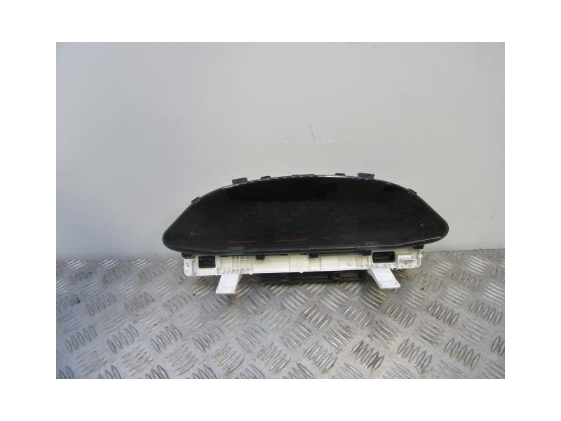 Recambio de cuadro instrumentos : toyota yaris : 1.3 g (101cv) 6v [2010] para toyota yaris 1.3 g 6v referencia OEM IAM 83800-0DG