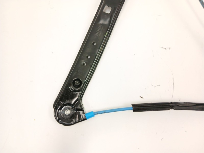 Recambio de elevalunas delantero derecho para bmw 3 (e46) 320 d referencia OEM IAM 51337020660  