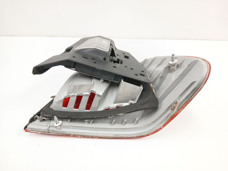 Recambio de piloto trasero izquierdo para bmw 3 (e46) 320 d referencia OEM IAM 63218364921  