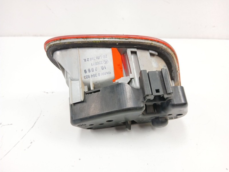Recambio de piloto porton izquierdo para bmw 3 (e46) 320 d referencia OEM IAM 8364923  