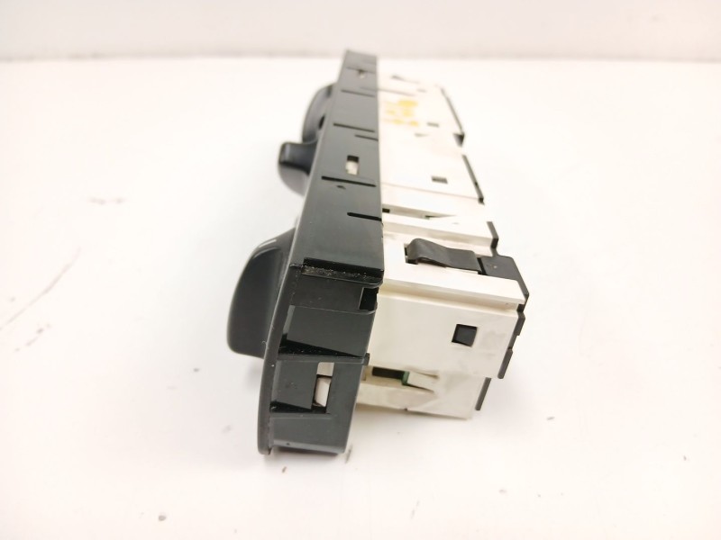 Recambio de mandos calefaccion aire para bmw 3 (e46) 320 d referencia OEM IAM 64116907898  