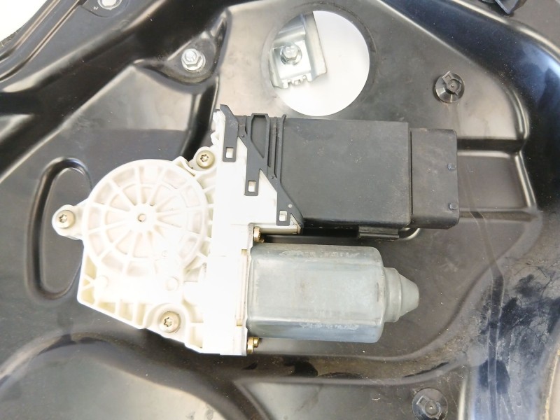 Recambio de elevalunas delantero izquierdo para seat leon (1m1) 1.9 tdi referencia OEM IAM 1M0837755  