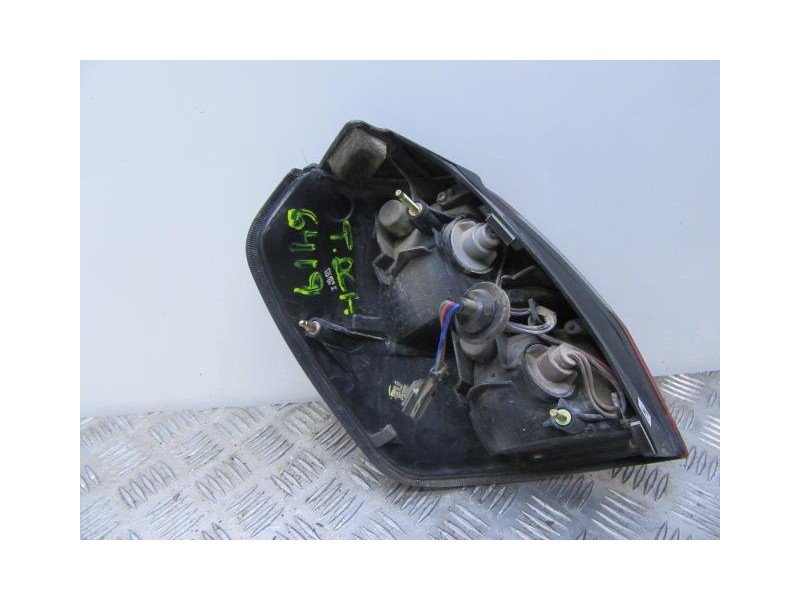 Recambio de piloto trasero dch. : subaru legacy : 2.5 g (156,35cv) [2001] para subaru legacy 2.5 g referencia OEM IAM   