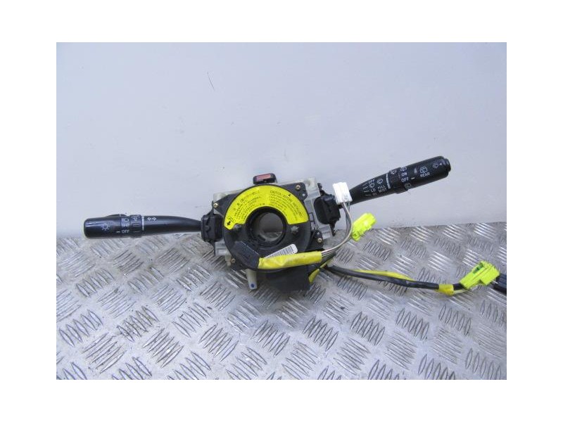 Recambio de mando luces y limpias : subaru legacy : 2.5 g (156,35cv) [2001] para subaru legacy 2.5 g referencia OEM IAM 83111AE3