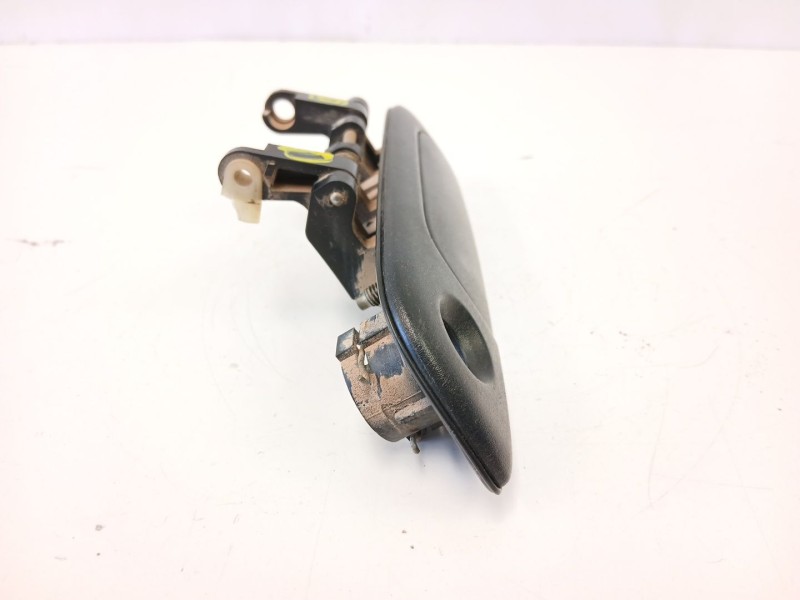 Recambio de manilla delantera derecha para suzuki baleno (eg) 1.9 td (sy419) referencia OEM IAM 8281060G0  