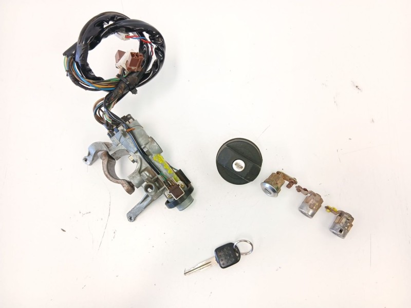 Recambio de conmutador de arranque para suzuki baleno (eg) 1.9 td (sy419) referencia OEM IAM 3710365830  