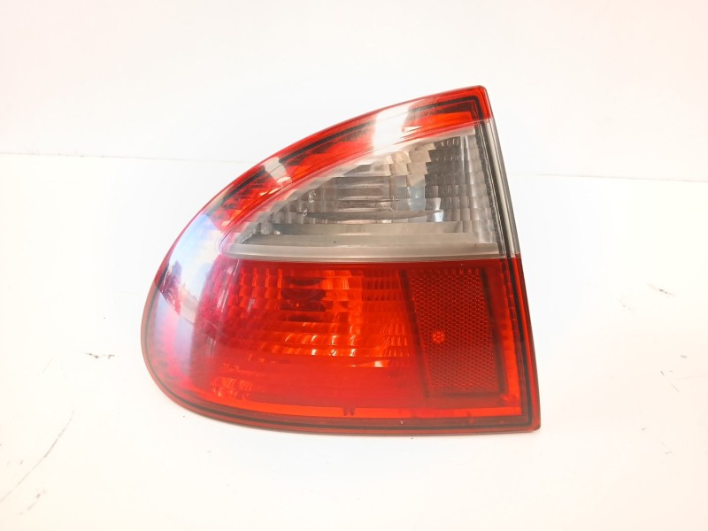 Recambio de piloto trasero izquierdo para seat leon (1m1) 1.9 tdi referencia OEM IAM 1M6945111  1M6945095A