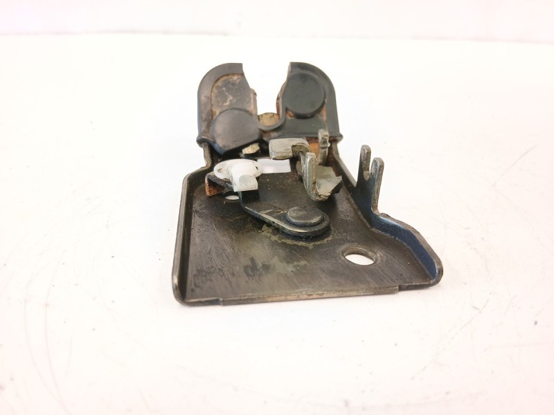 Recambio de cerradura maletero / porton para suzuki baleno (eg) 1.9 td (sy419) referencia OEM IAM 8250160G00  