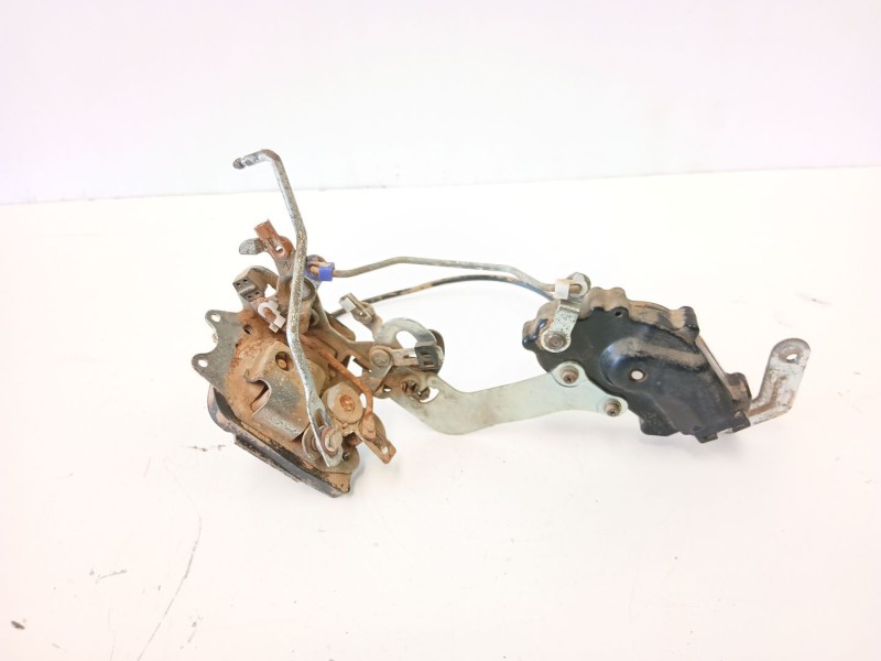 Recambio de cerradura puerta trasera derecha para suzuki baleno (eg) 1.9 td (sy419) referencia OEM IAM 8230160G10  