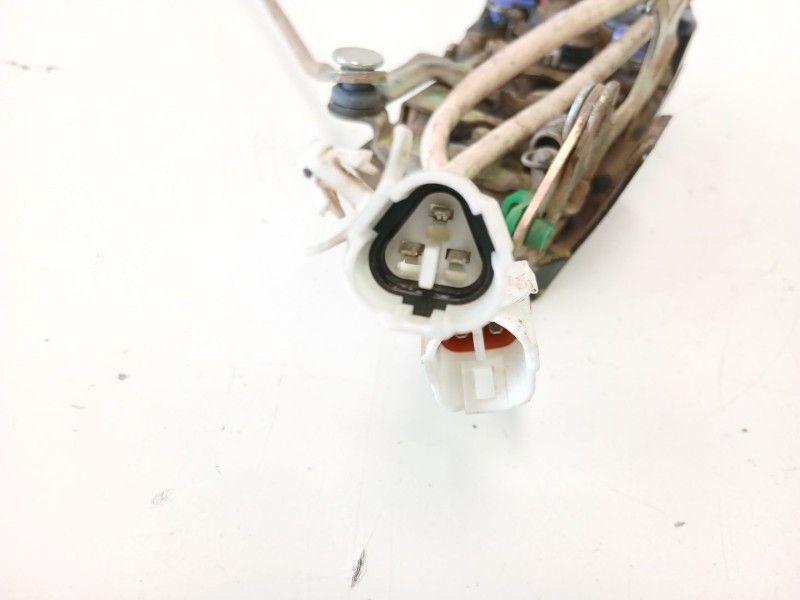 Recambio de cerradura puerta delantera izquierda para suzuki baleno (eg) 1.9 td (sy419) referencia OEM IAM 8220260G10  