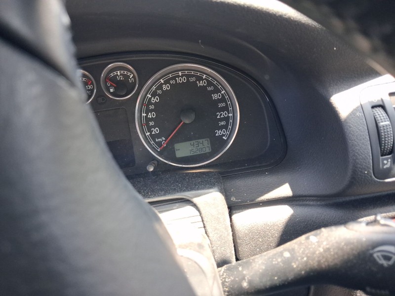 volkswagen passat b5.5 variant (3b6) del año 2000
