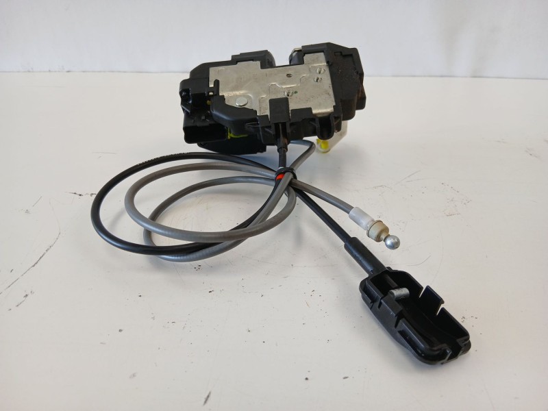 Recambio de cerradura puerta delantera izquierda para nissan note (e11, ne11) 1.5 dci referencia OEM IAM 805019U10B  