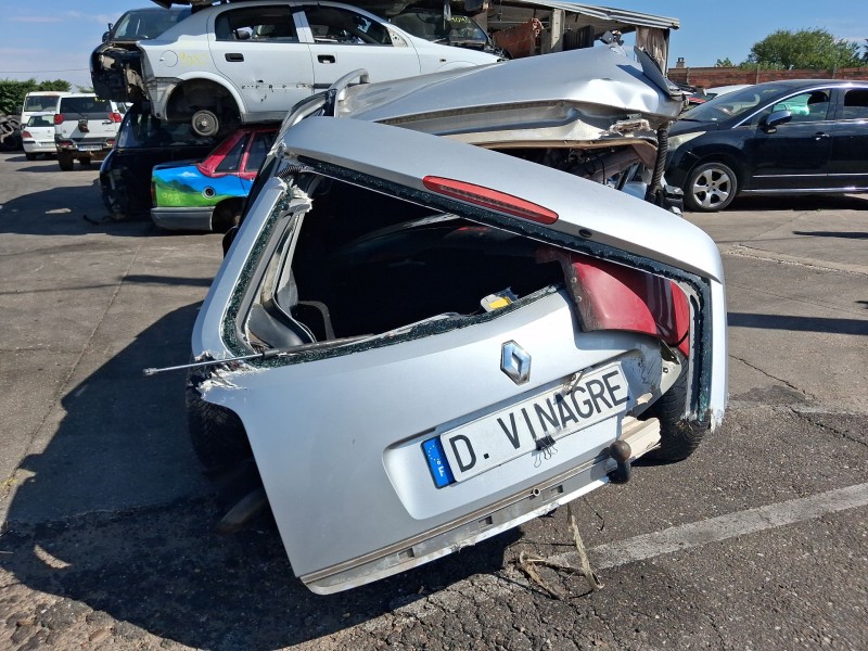 renault laguna ii grandtour (kg0/1_) del año 2001