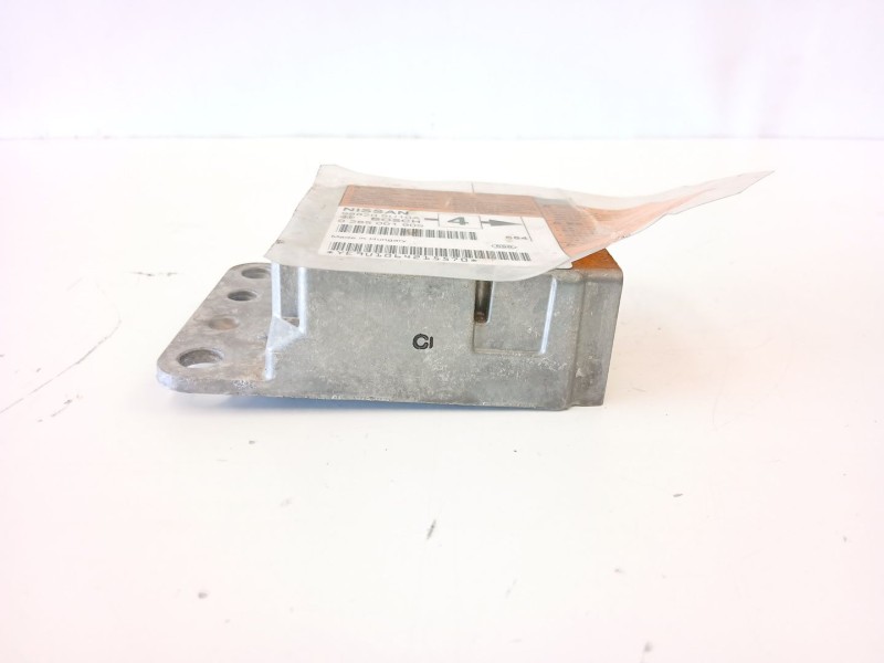 Recambio de centralita airbag para nissan note (e11e) 1.4 cat referencia OEM IAM 988209U10A 0285001909 
