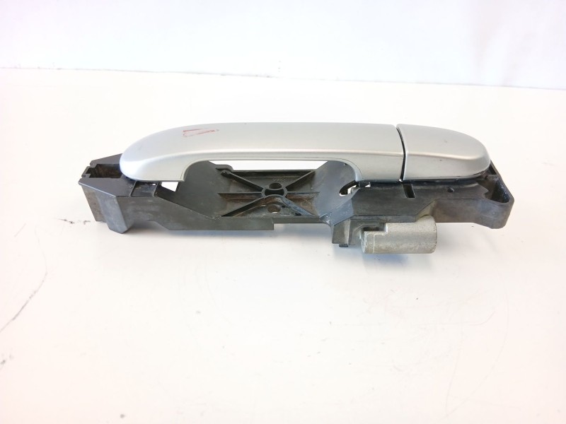Recambio de manilla delantera derecha para nissan note (e11, ne11) 1.5 dci referencia OEM IAM 80610AX622  