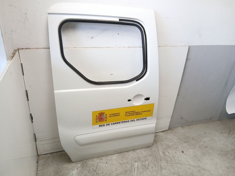 Recambio de puerta trasera derecha para citroën berlingo multispace (b9) 1.6 hdi 90 referencia OEM IAM 9008S3  